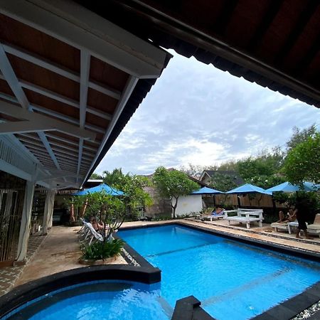 Coral Beach Seaside Gili Trawangan Luaran gambar